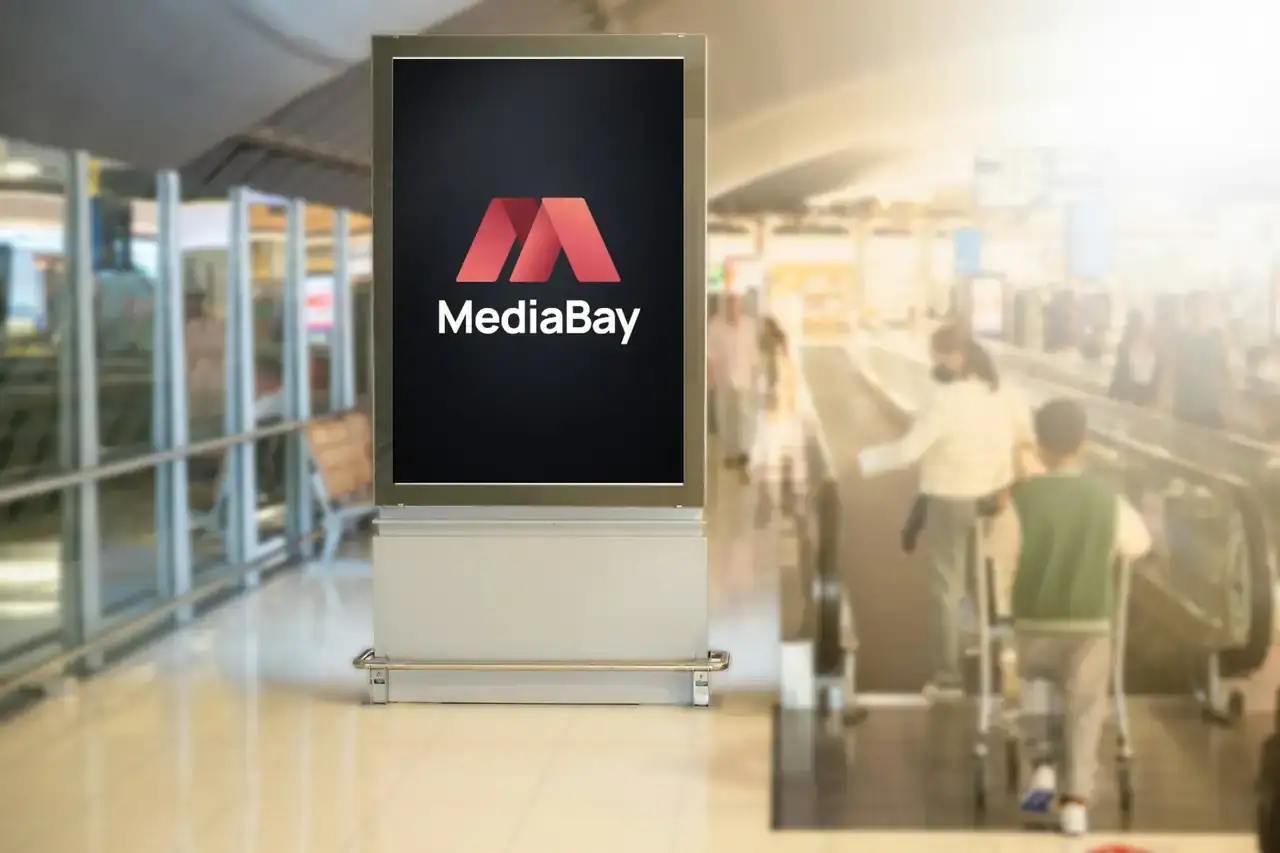 Media Bay screen — Arrivals & baggage claim
